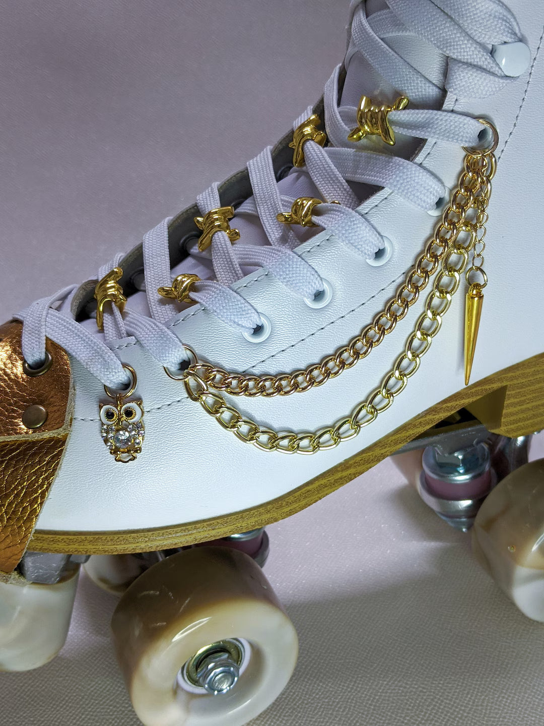 Roller Skate shoe lace accessories diamond Glass Crystal shiny: Gold Owl with diamond rhinestone - shoelace Charm
